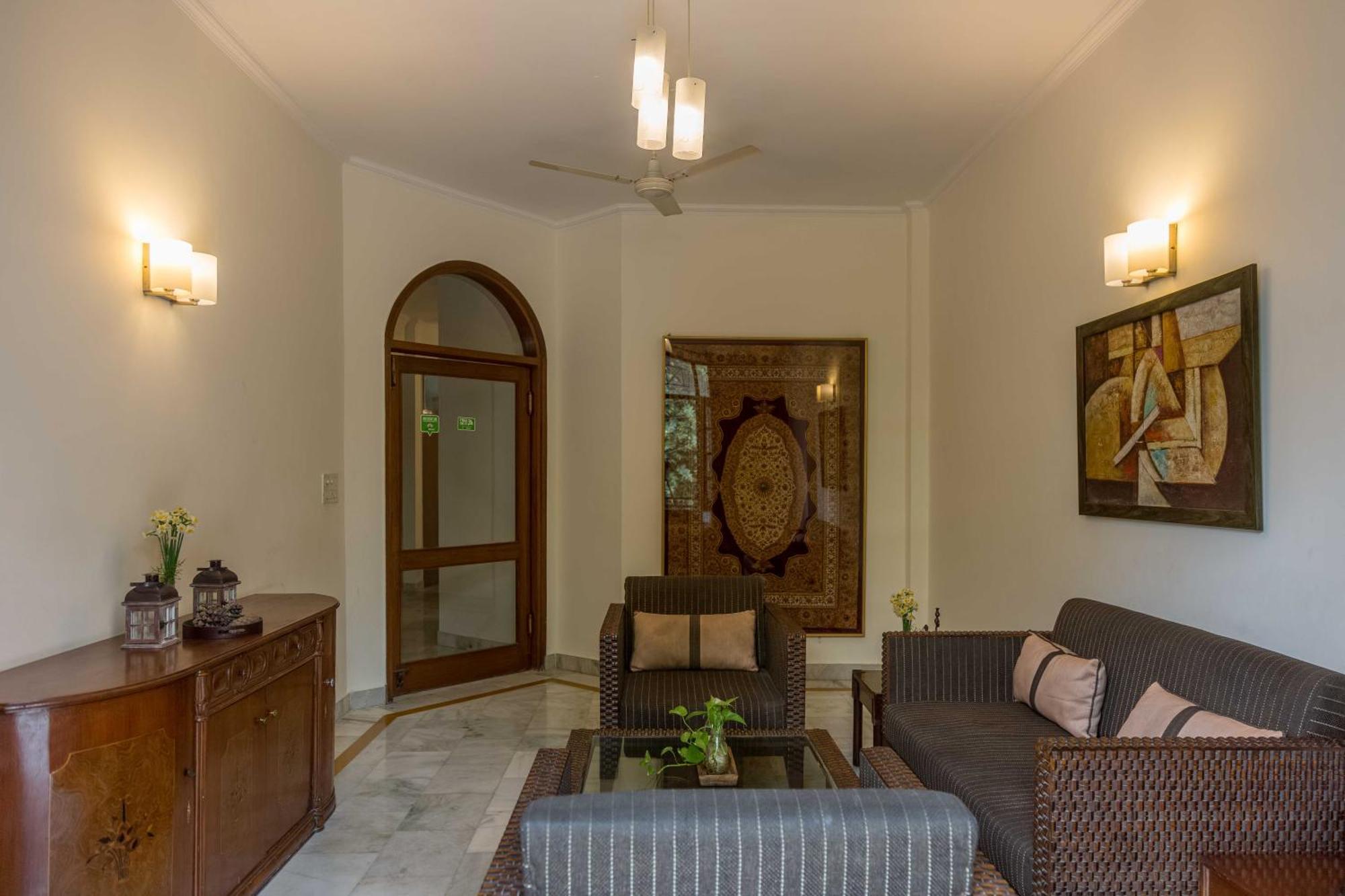 Woodpecker Apartments Hauz Khas New Delhi Exterior photo