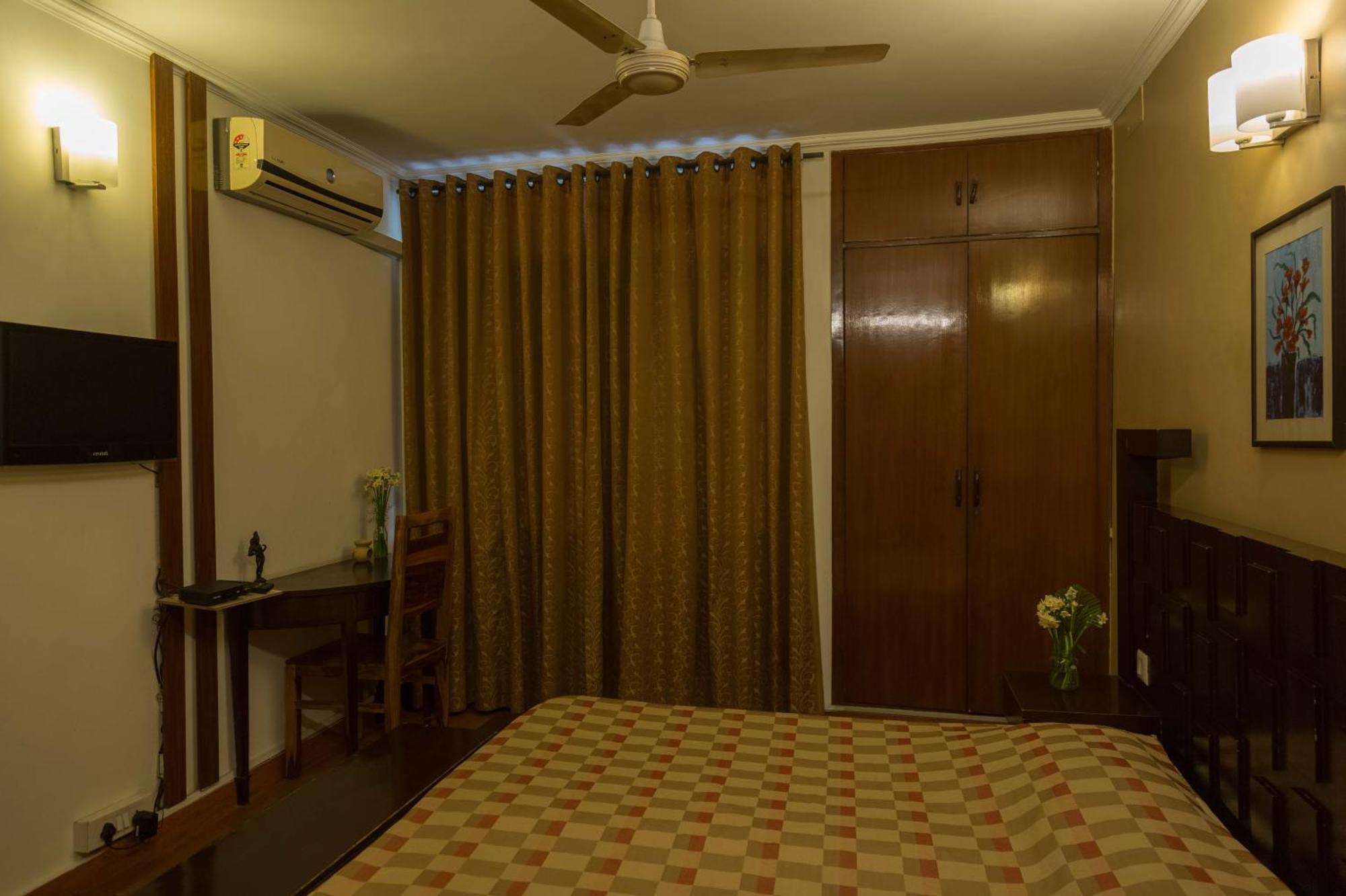 Woodpecker Apartments Hauz Khas New Delhi Exterior photo